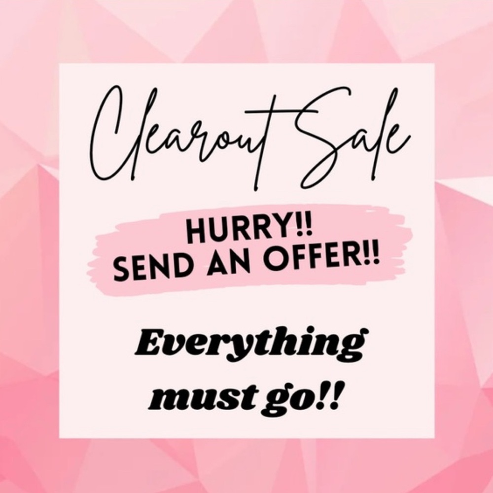 Everything must go!!! Accepting reasonable offers 🛍️
